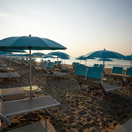 Camping Village Malibu Beach Лидо-ди-Езоло Экстерьер фото