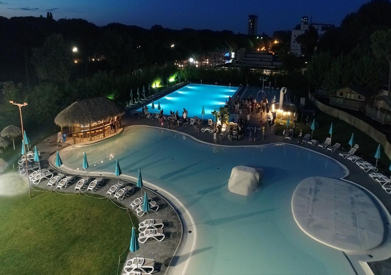 Camping Village Malibu Beach Лидо-ди-Езоло Экстерьер фото