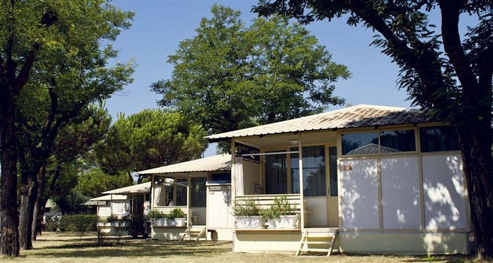 Camping Village Malibu Beach Лидо-ди-Езоло Экстерьер фото