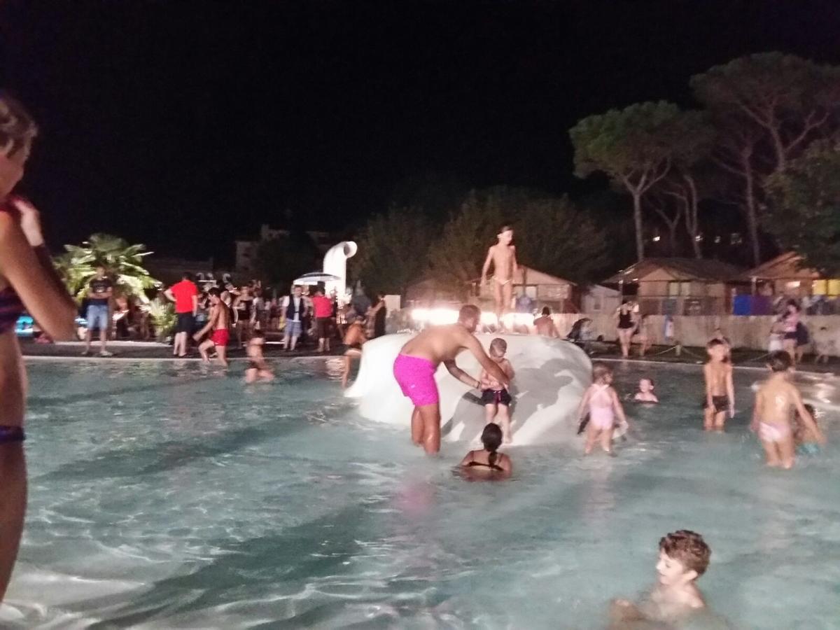 Camping Village Malibu Beach Лидо-ди-Езоло Экстерьер фото